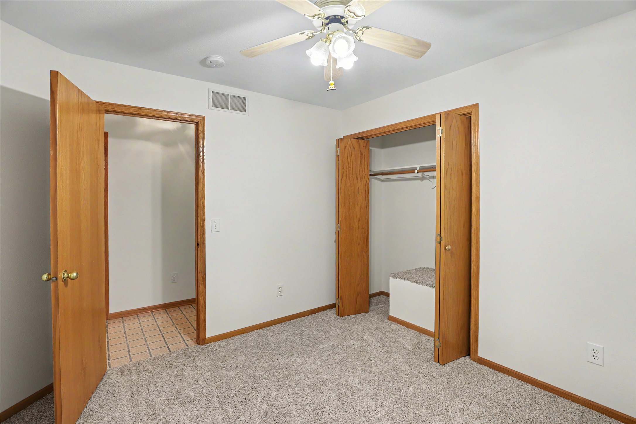 1121 10th Avenue Nw Property Photo 5