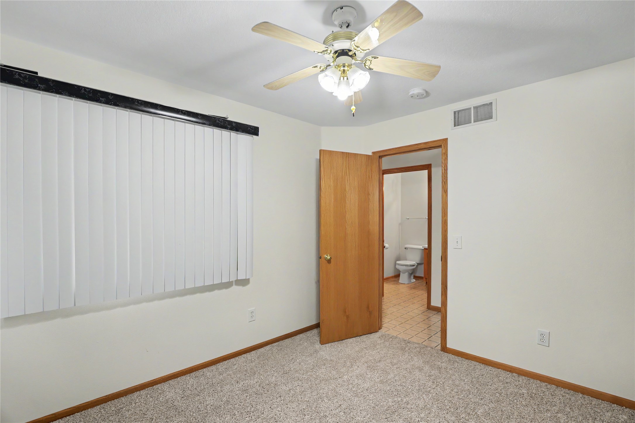 1121 10th Avenue Nw Property Photo 6