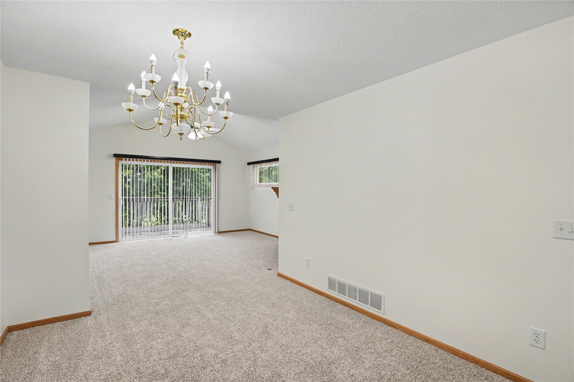 1121 10th Avenue Nw Property Photo 12