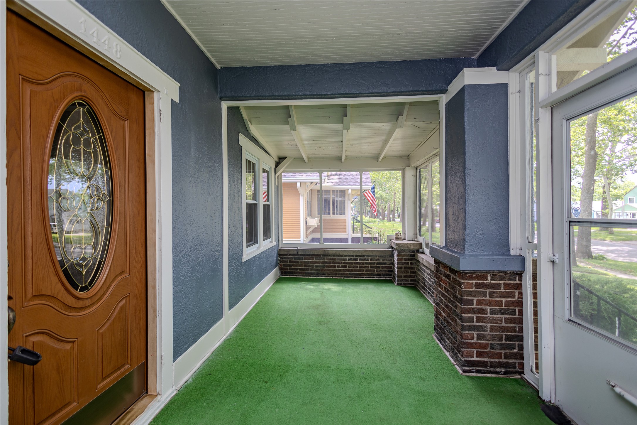 1448 Thompson Avenue Property Photo 7