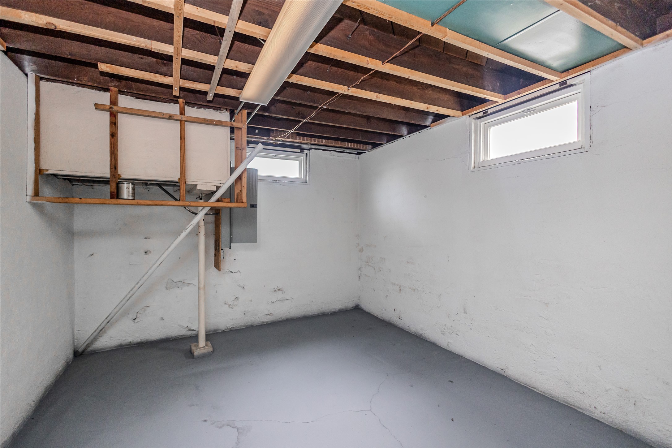 1448 Thompson Avenue Property Photo 19