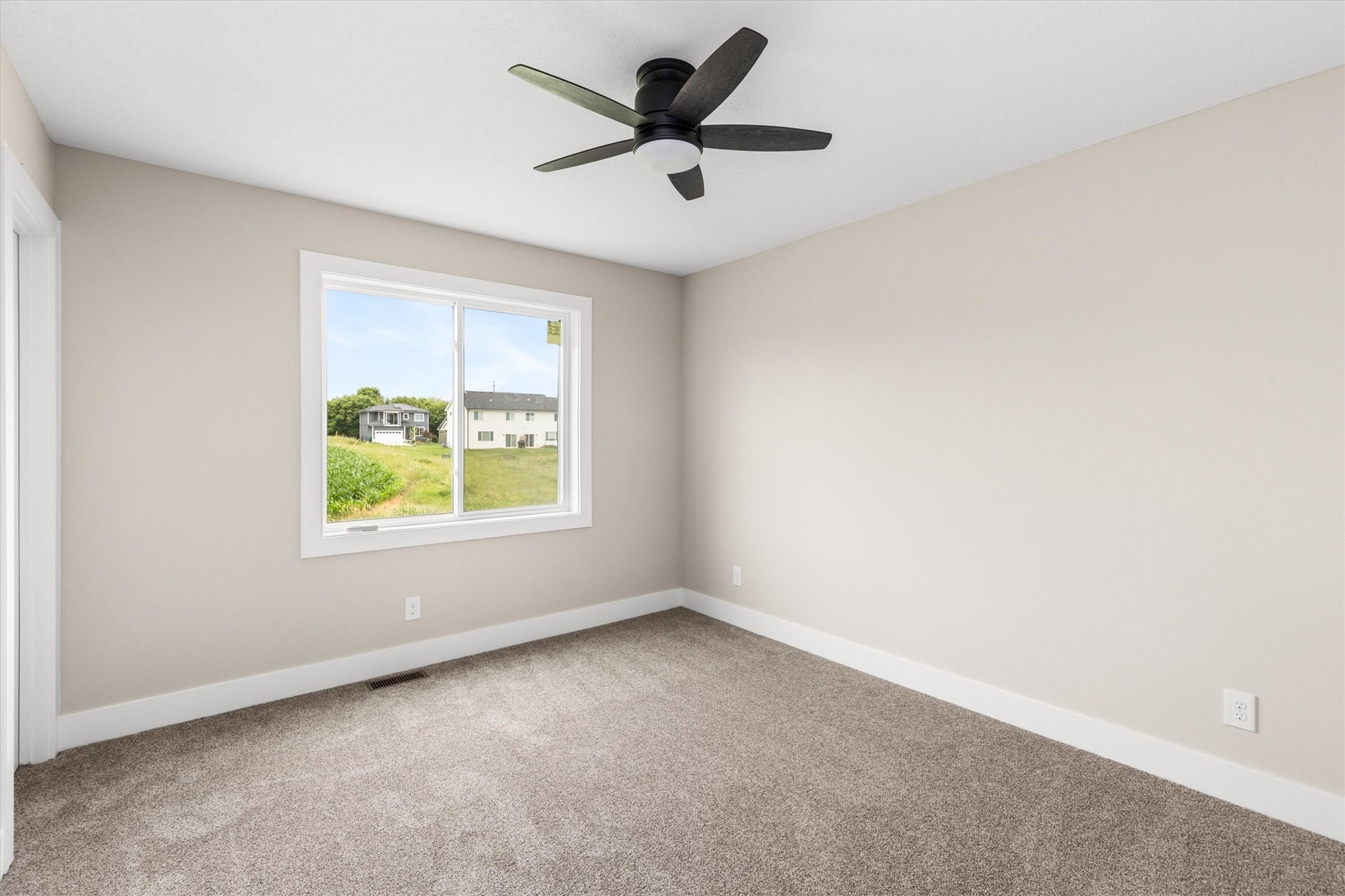 2725 Yordi Drive Drive Property Photo 13
