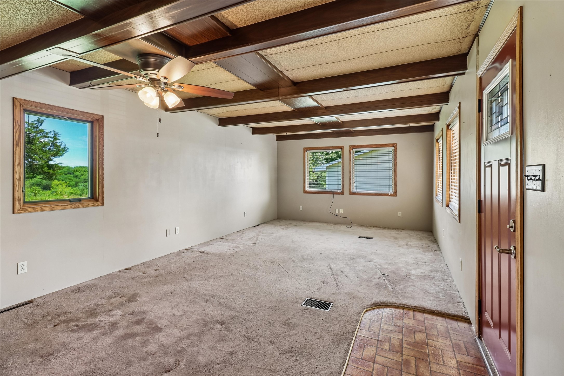 24565 Elthon Place Property Photo 4