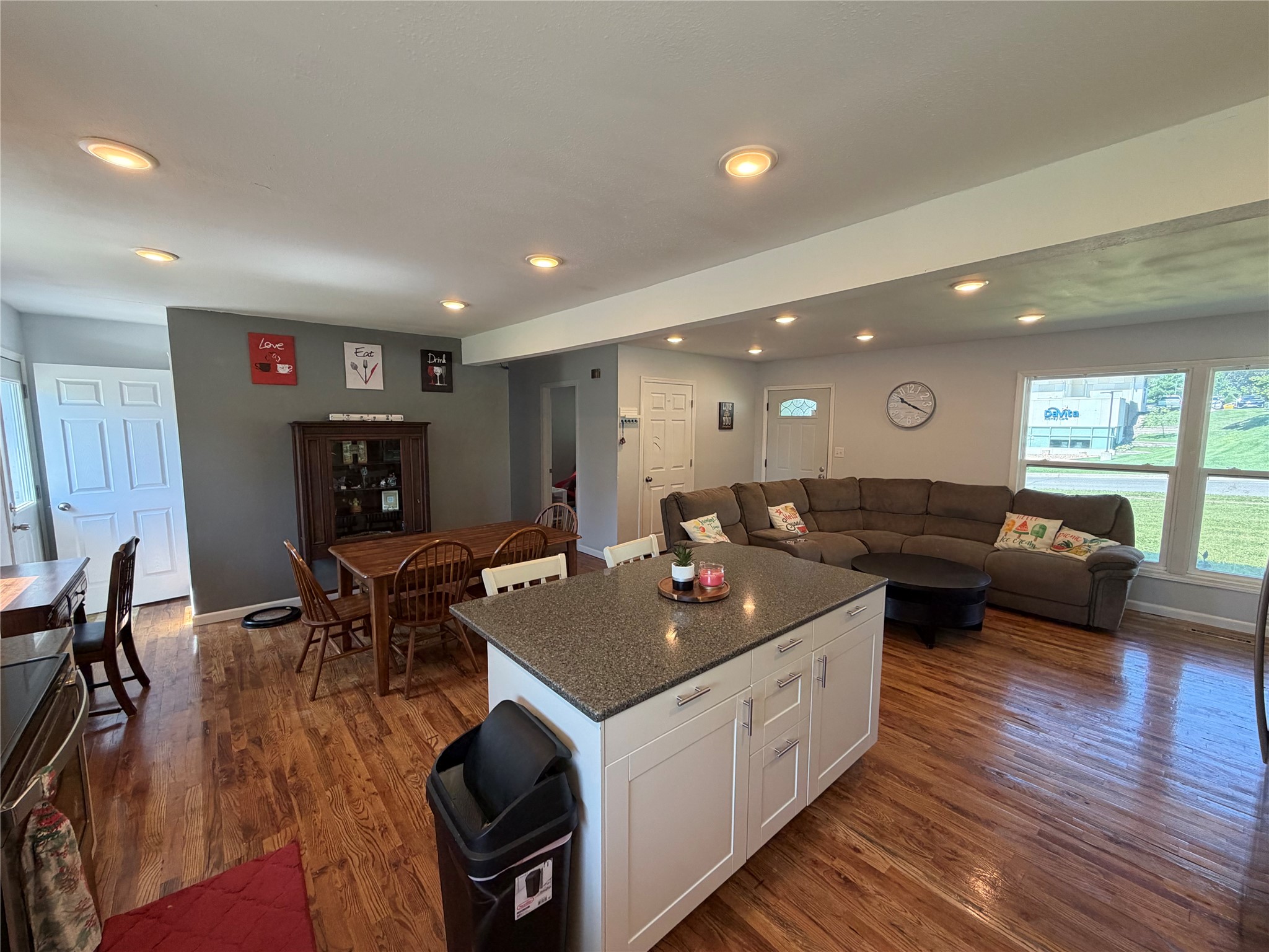 1120 Hazel Street Property Photo 3