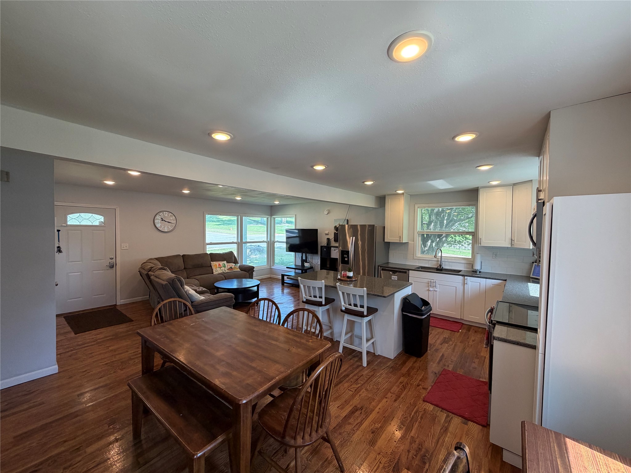 1120 Hazel Street Property Photo 4