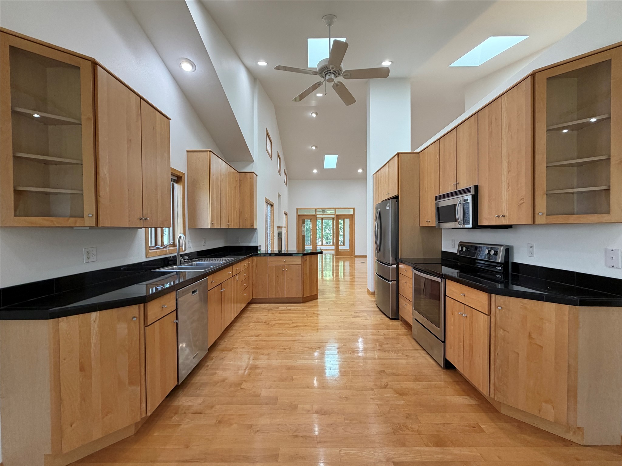 1102 S 12th Avenue W Property Photo 3