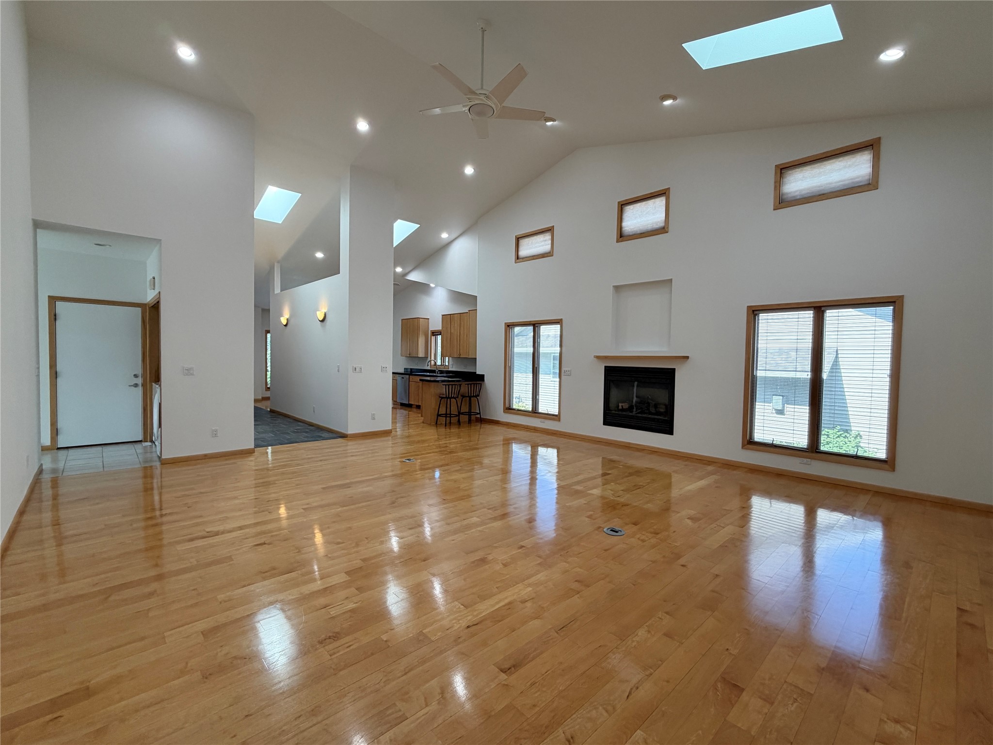 1102 S 12th Avenue W Property Photo 7