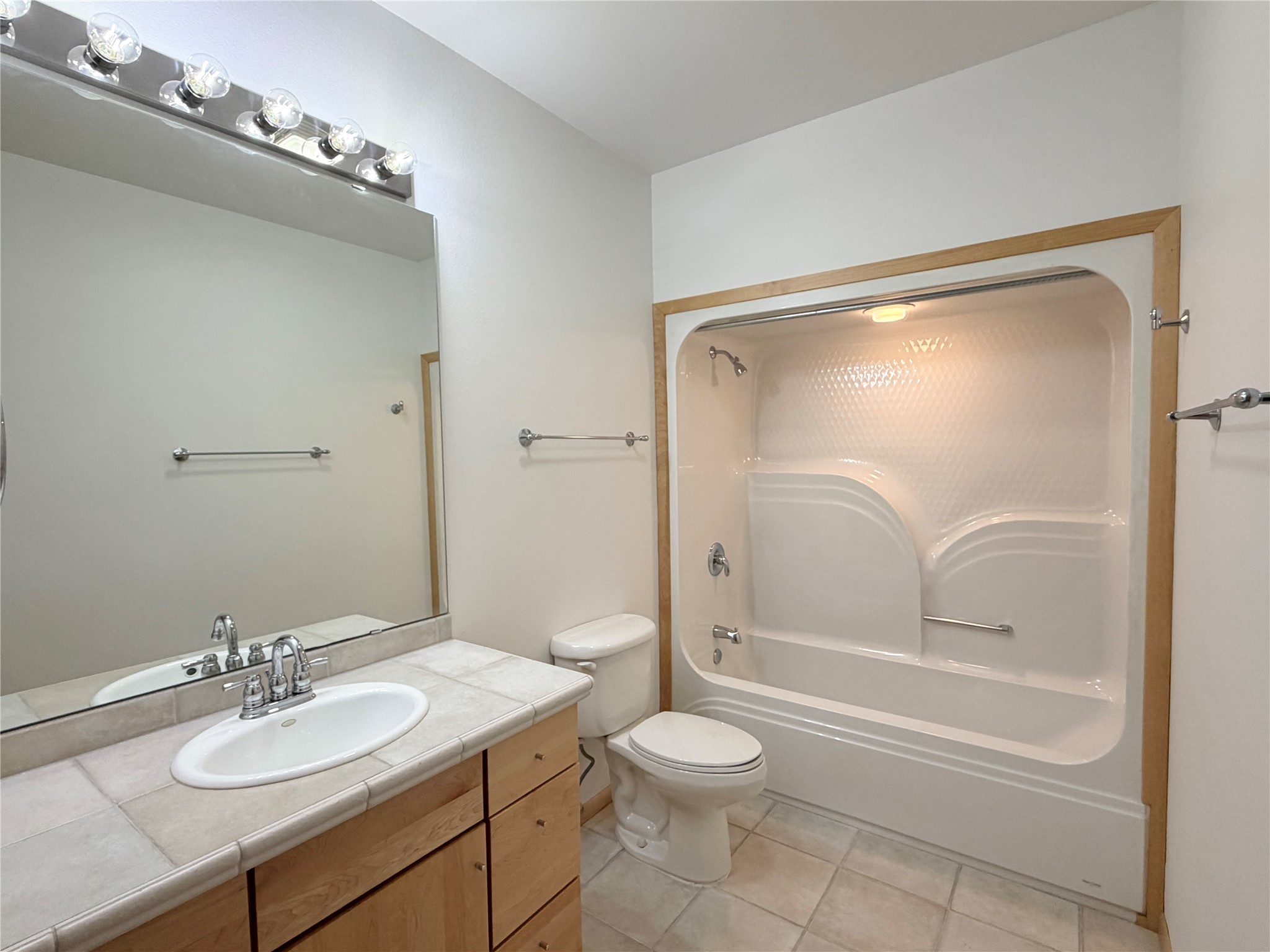 1102 S 12th Avenue W Property Photo 10