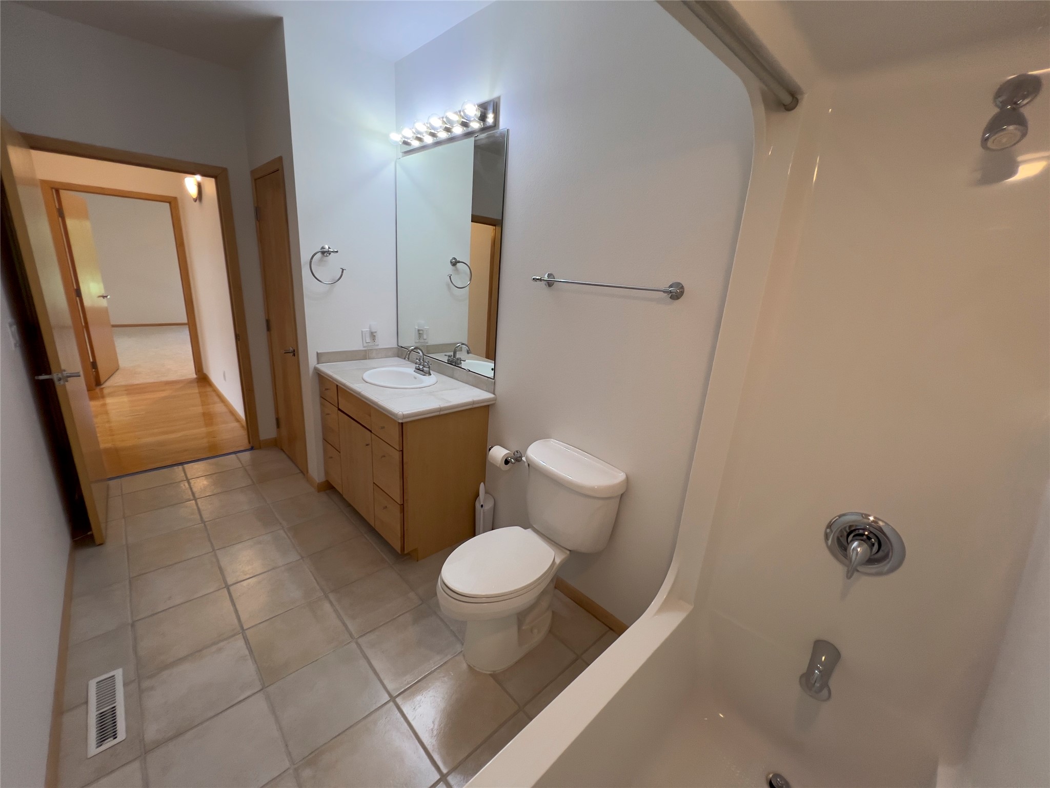 1102 S 12th Avenue W Property Photo 11