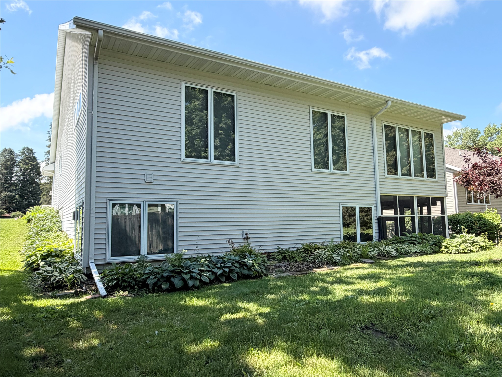 1102 S 12th Avenue W Property Photo 26