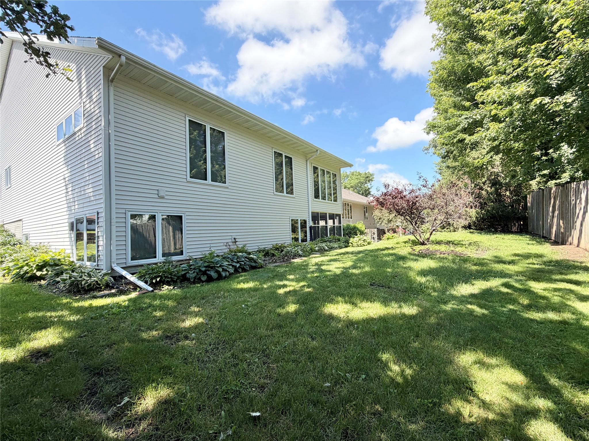 1102 S 12th Avenue W Property Photo 27