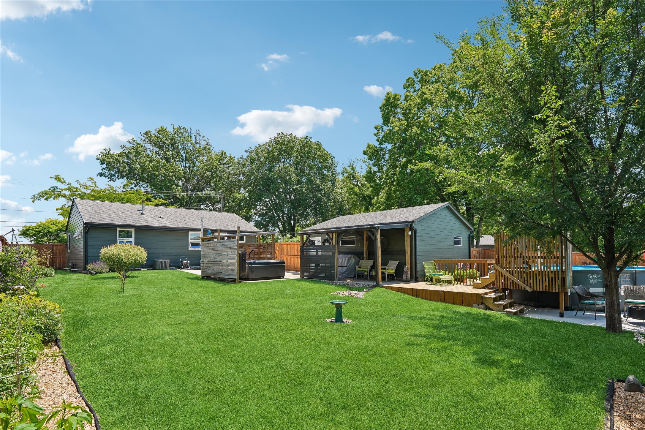 805 N J Street Property Photo 25