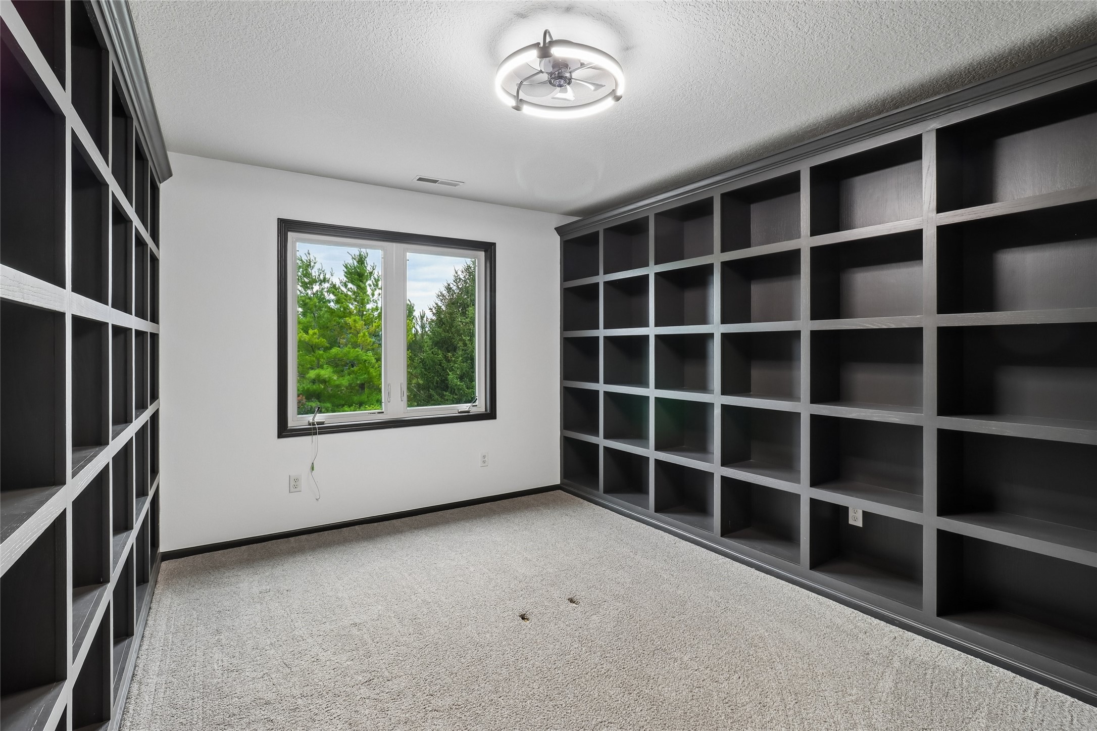 4714 148th Street Property Photo 23