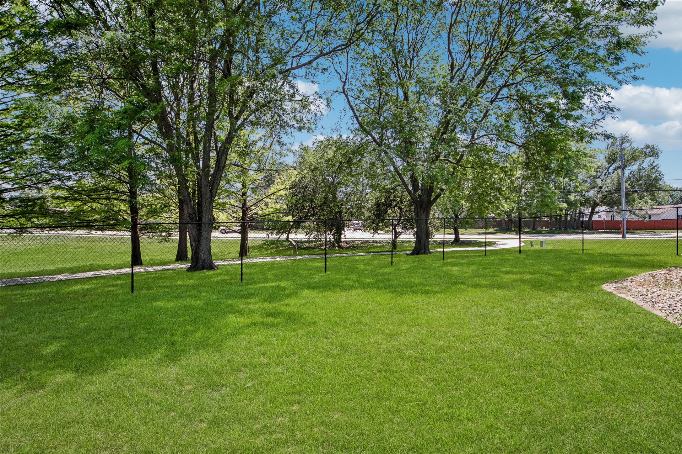 8002 Goodman Drive Property Photo 30