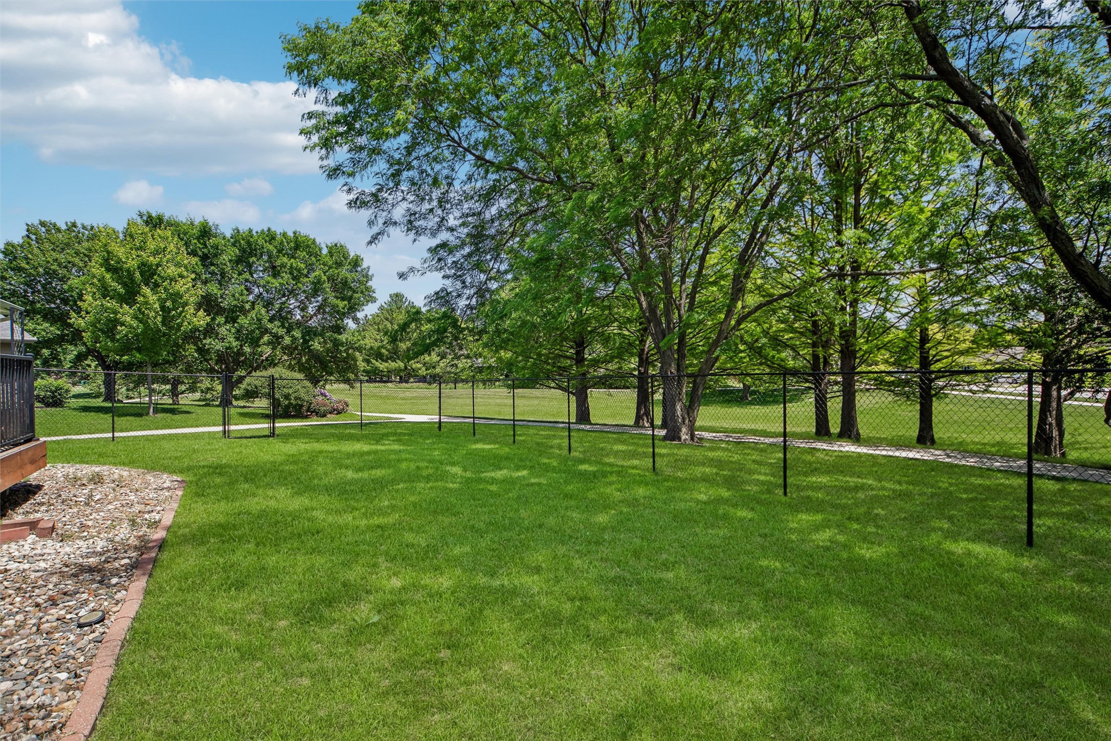 8002 Goodman Drive Property Photo 31