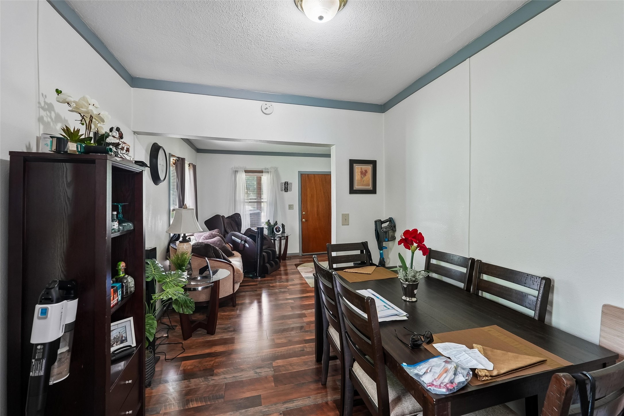 4047 2nd Avenue Property Photo 11