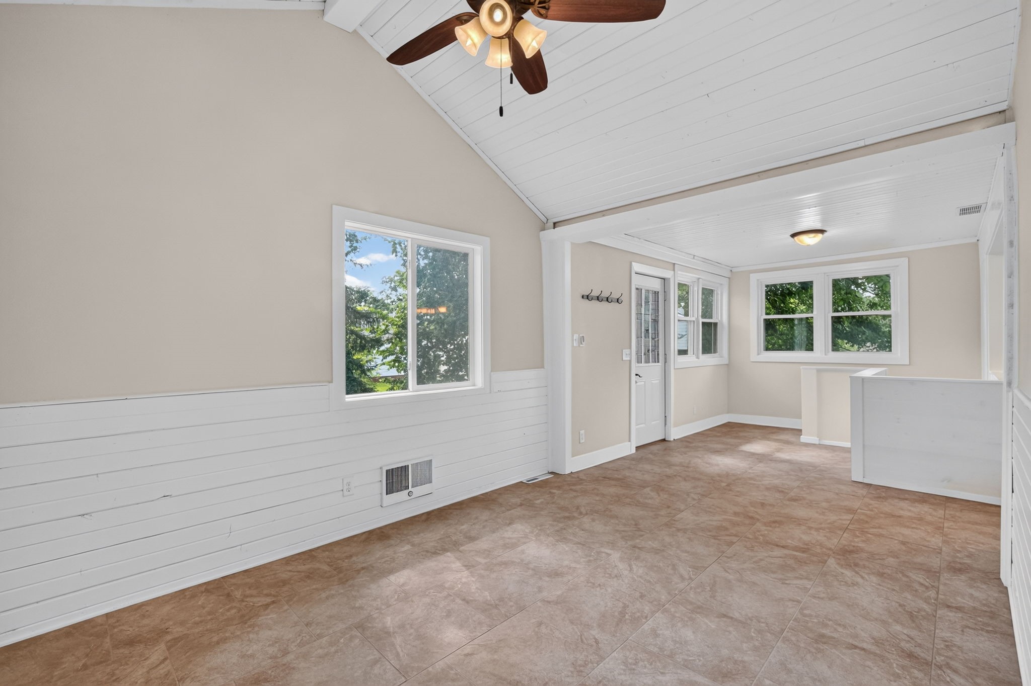 2833 36th Street Property Photo 12