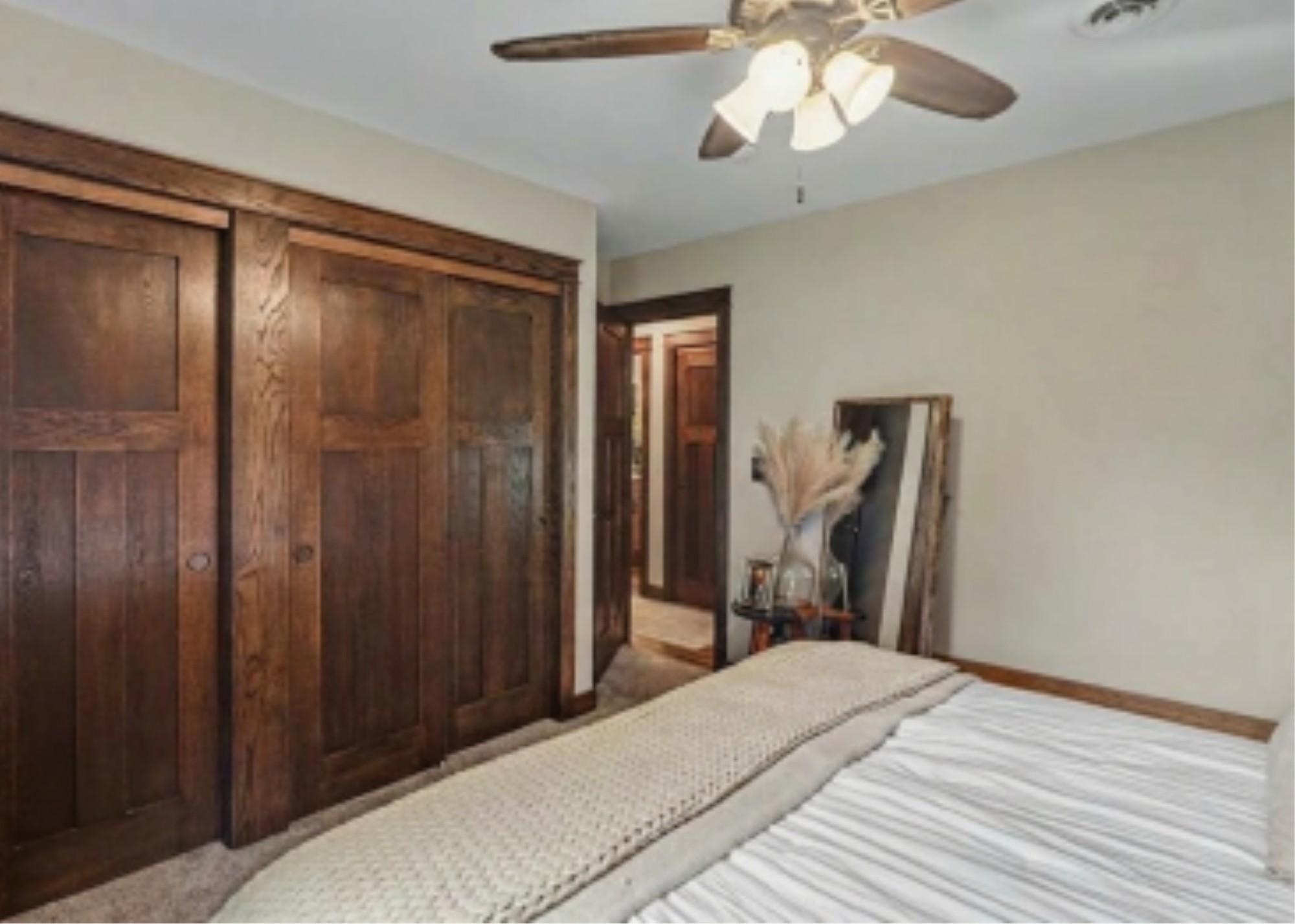 307 S Center Street Property Photo 17