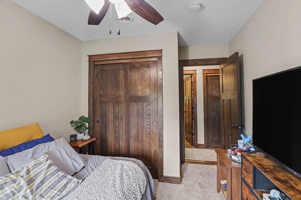 307 S Center Street Property Photo 23