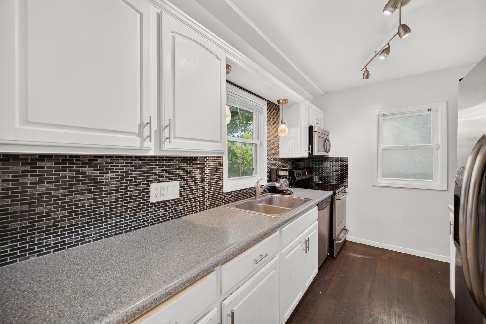 1146 56th Street Property Photo 15