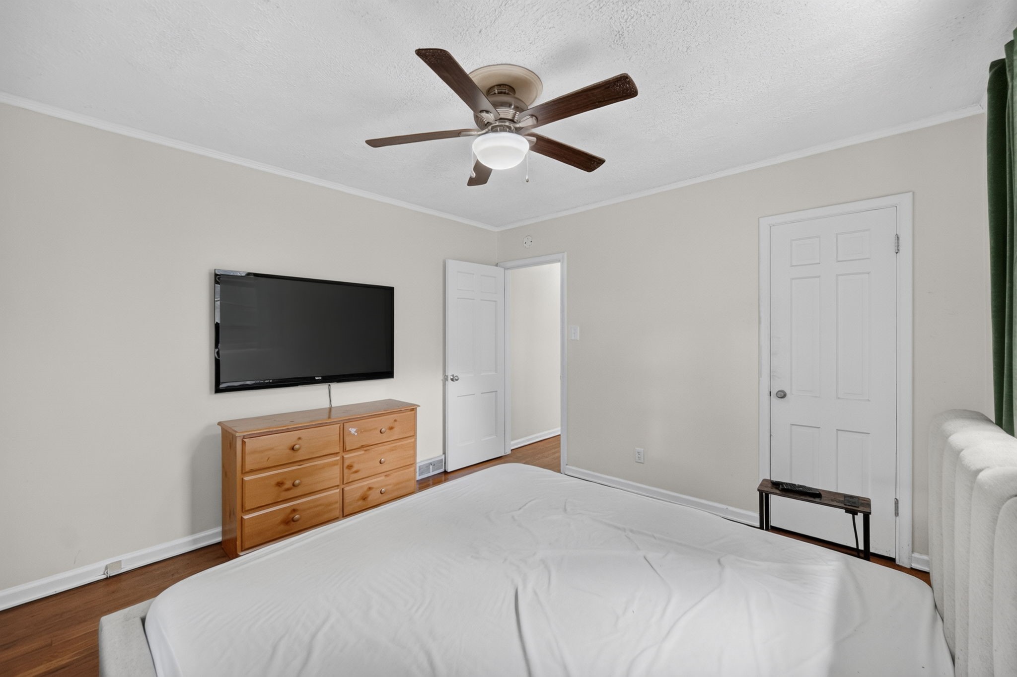 1146 56th Street Property Photo 19