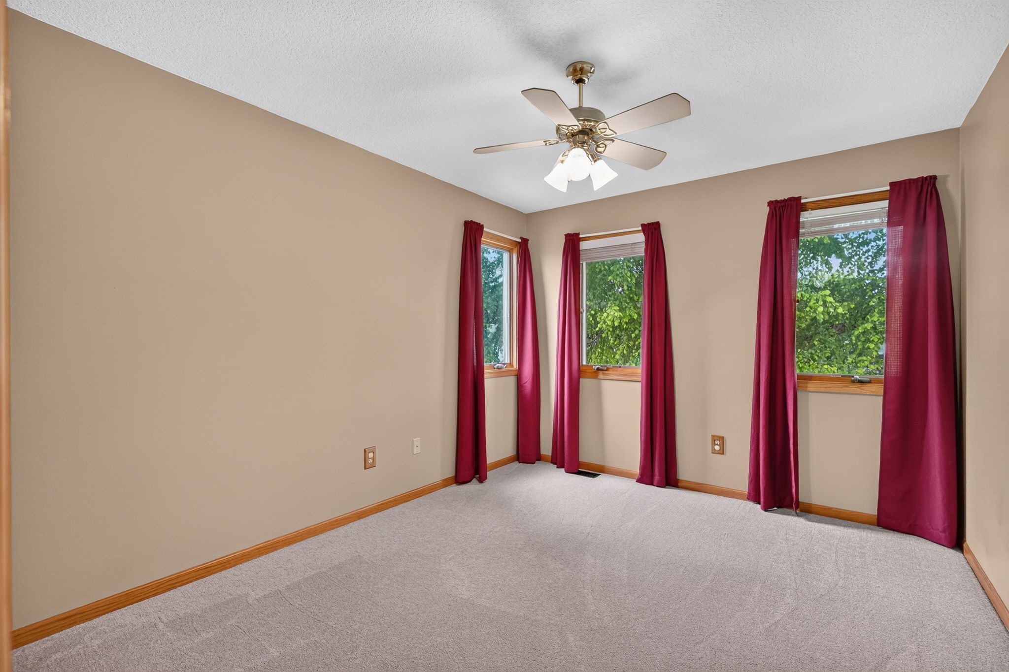 1501 Nw Campus Drive Property Photo 20