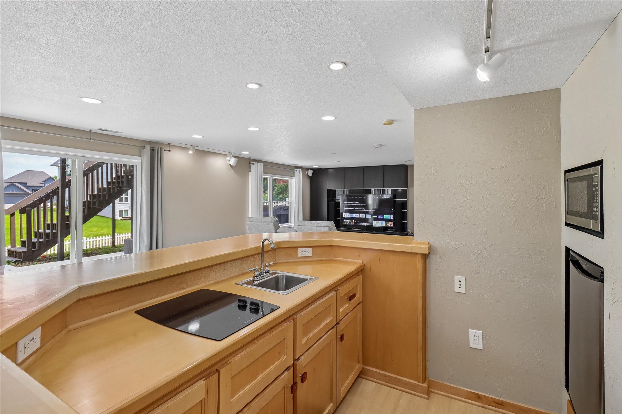 531 77th Street Property Photo 22