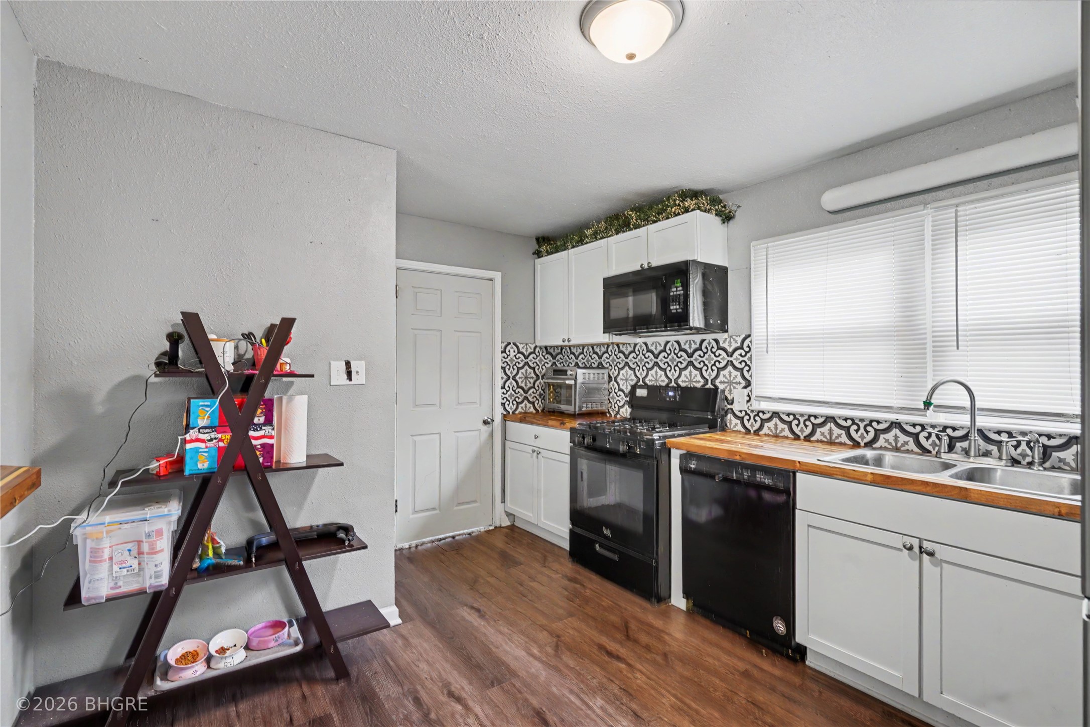 805 Payton Avenue Property Photo 7