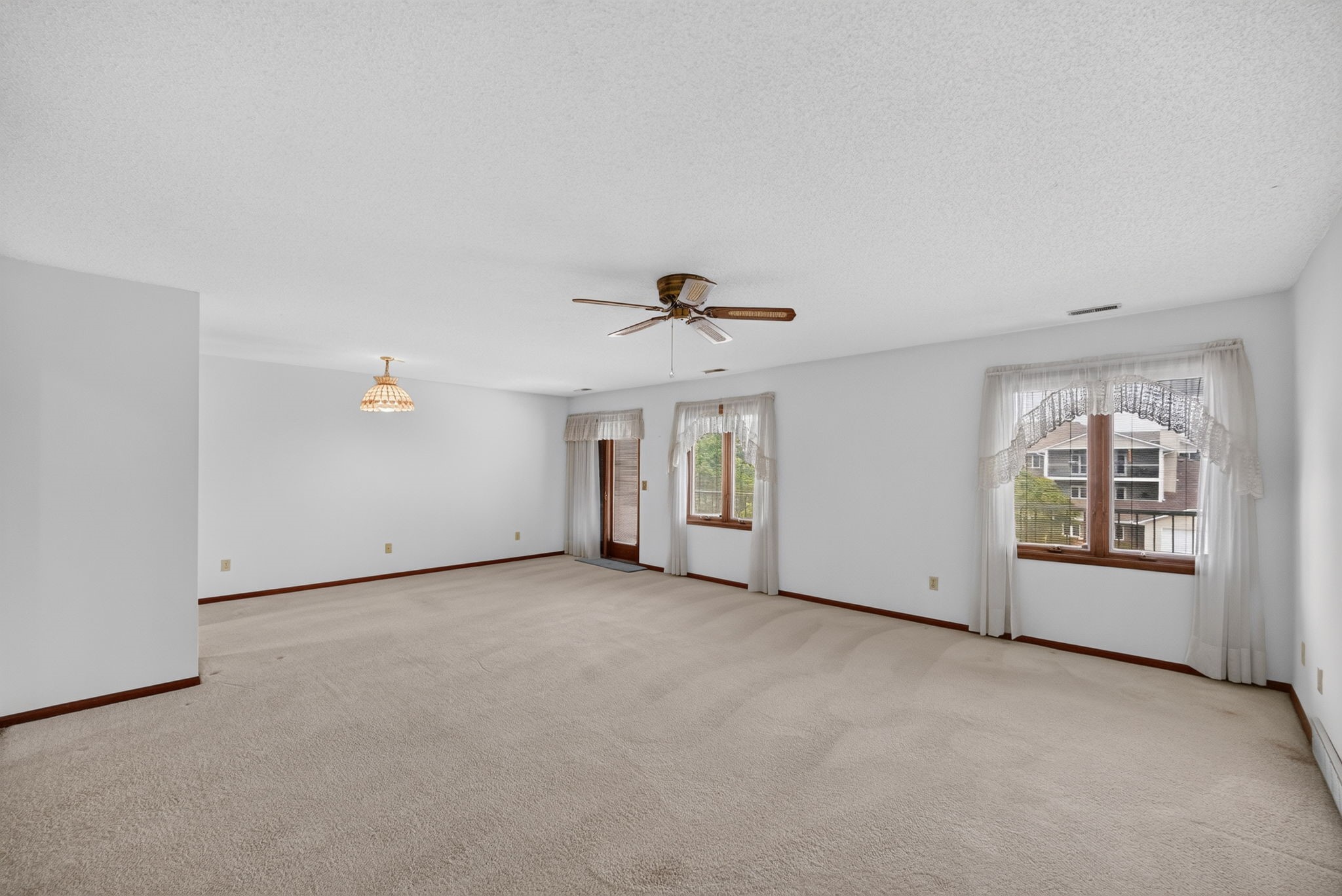 411 Se Delaware Avenue 310 Property Photo 19