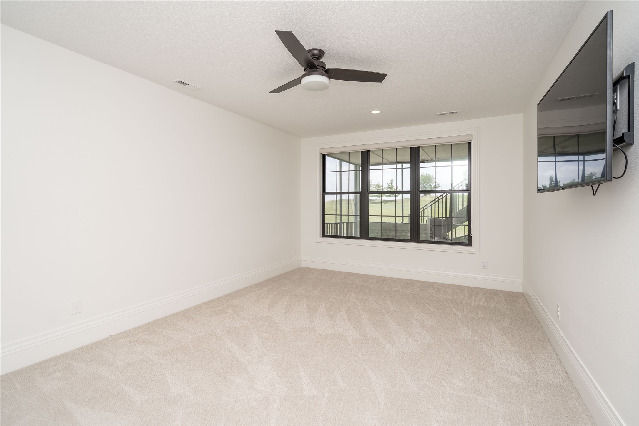 5121 Ne Seneca Drive Property Photo 29