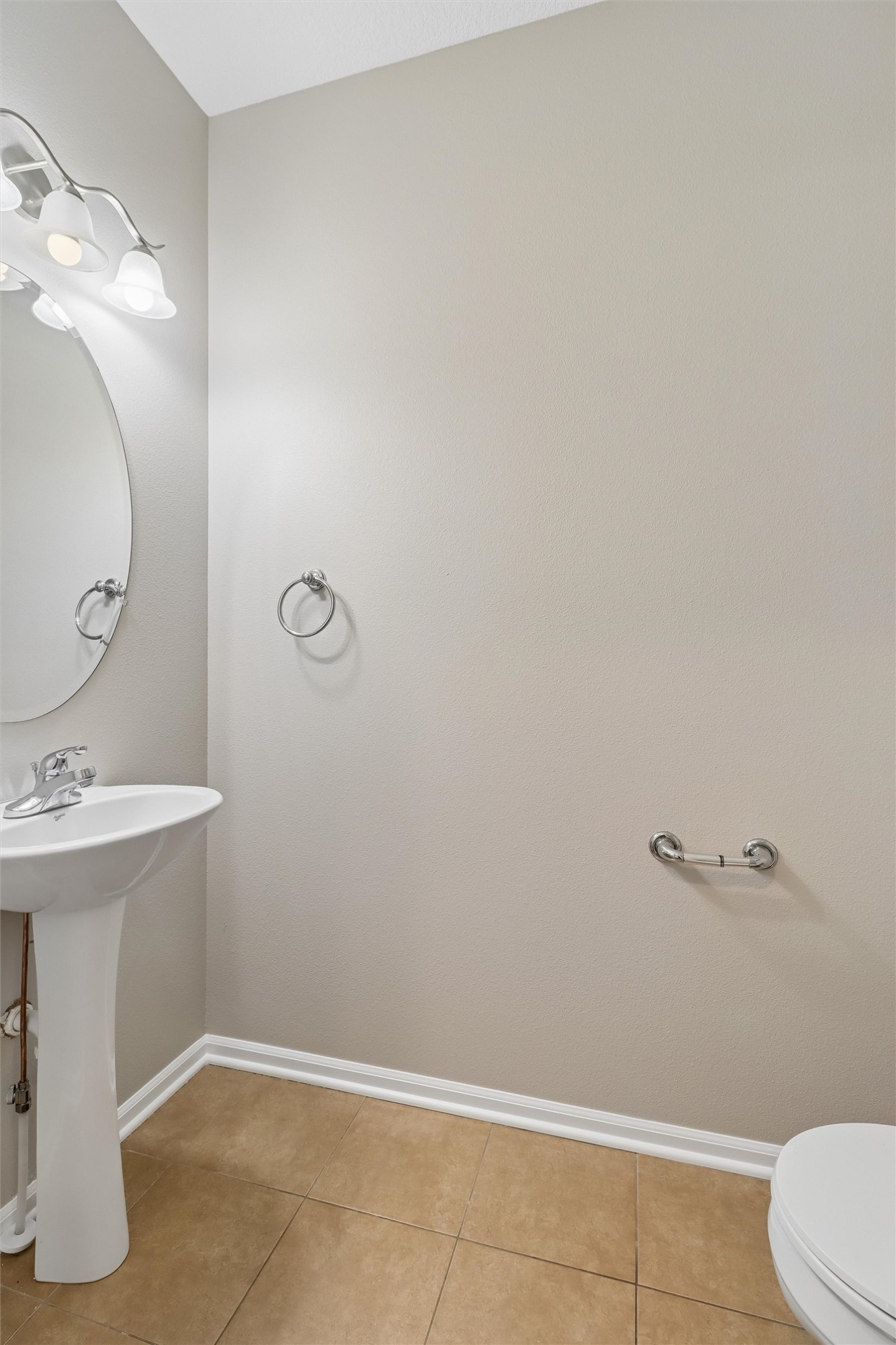 225 Se Booth Avenue Property Photo 6
