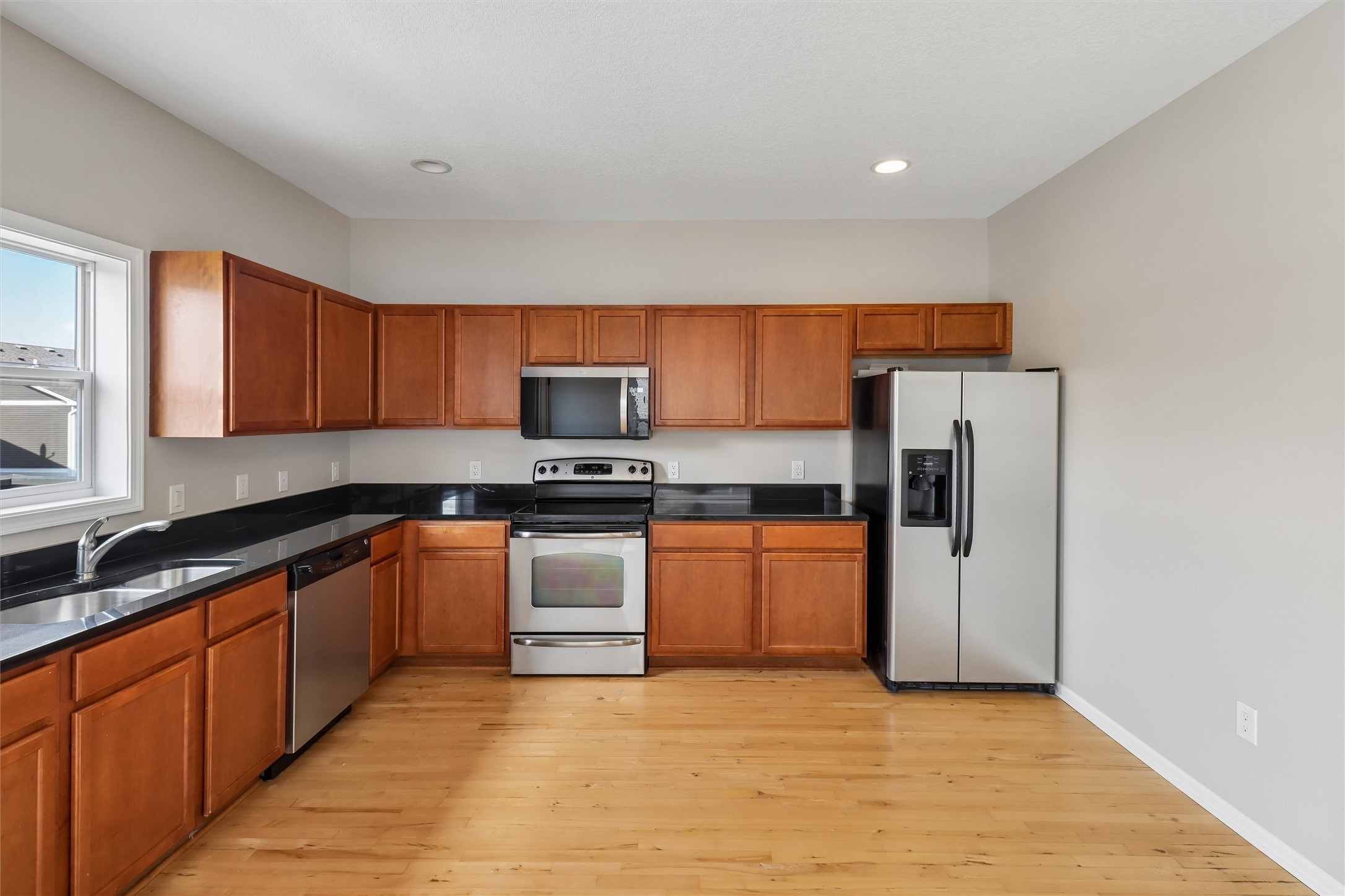 225 Se Booth Avenue Property Photo 9