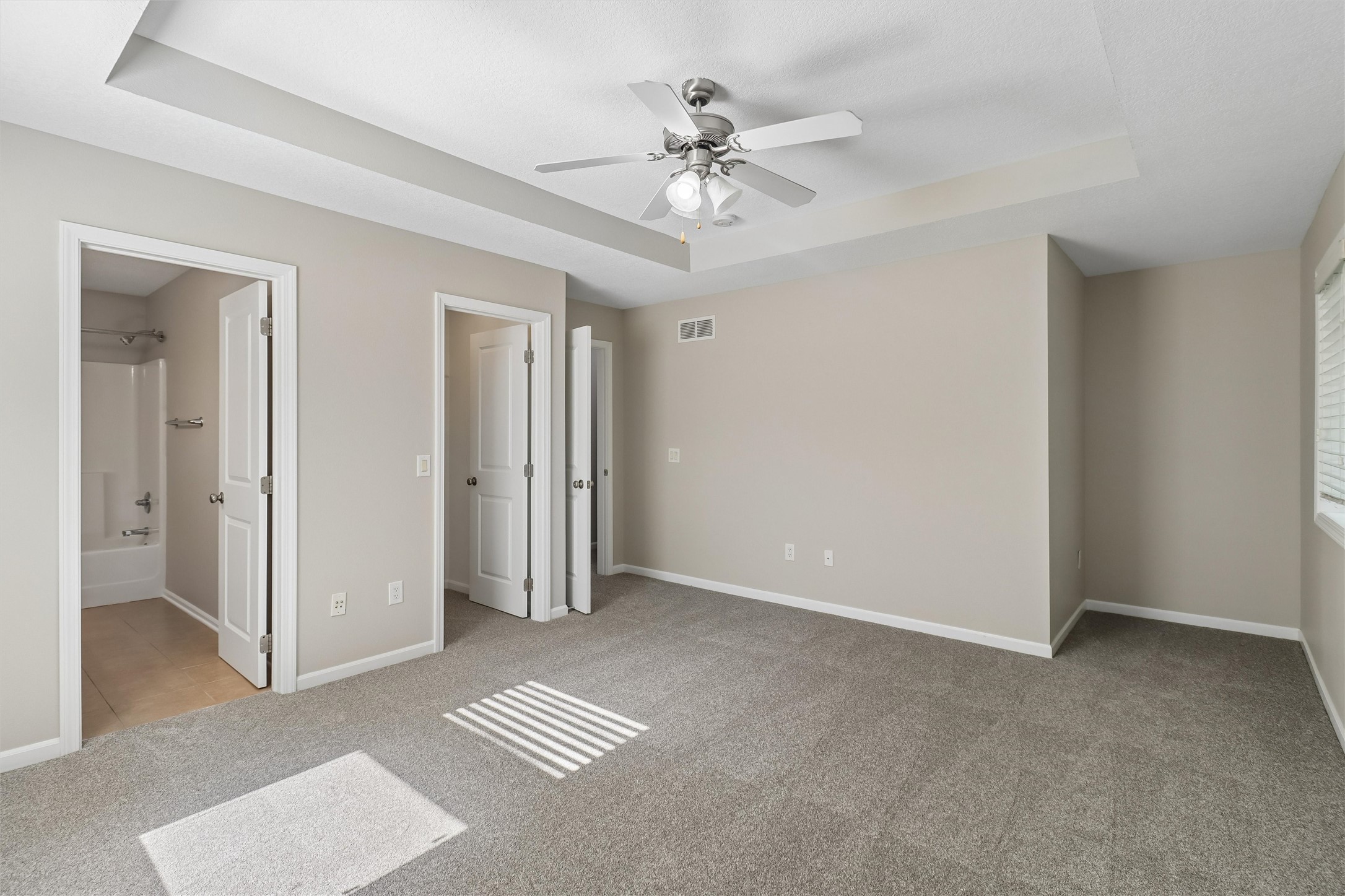 225 Se Booth Avenue Property Photo 12