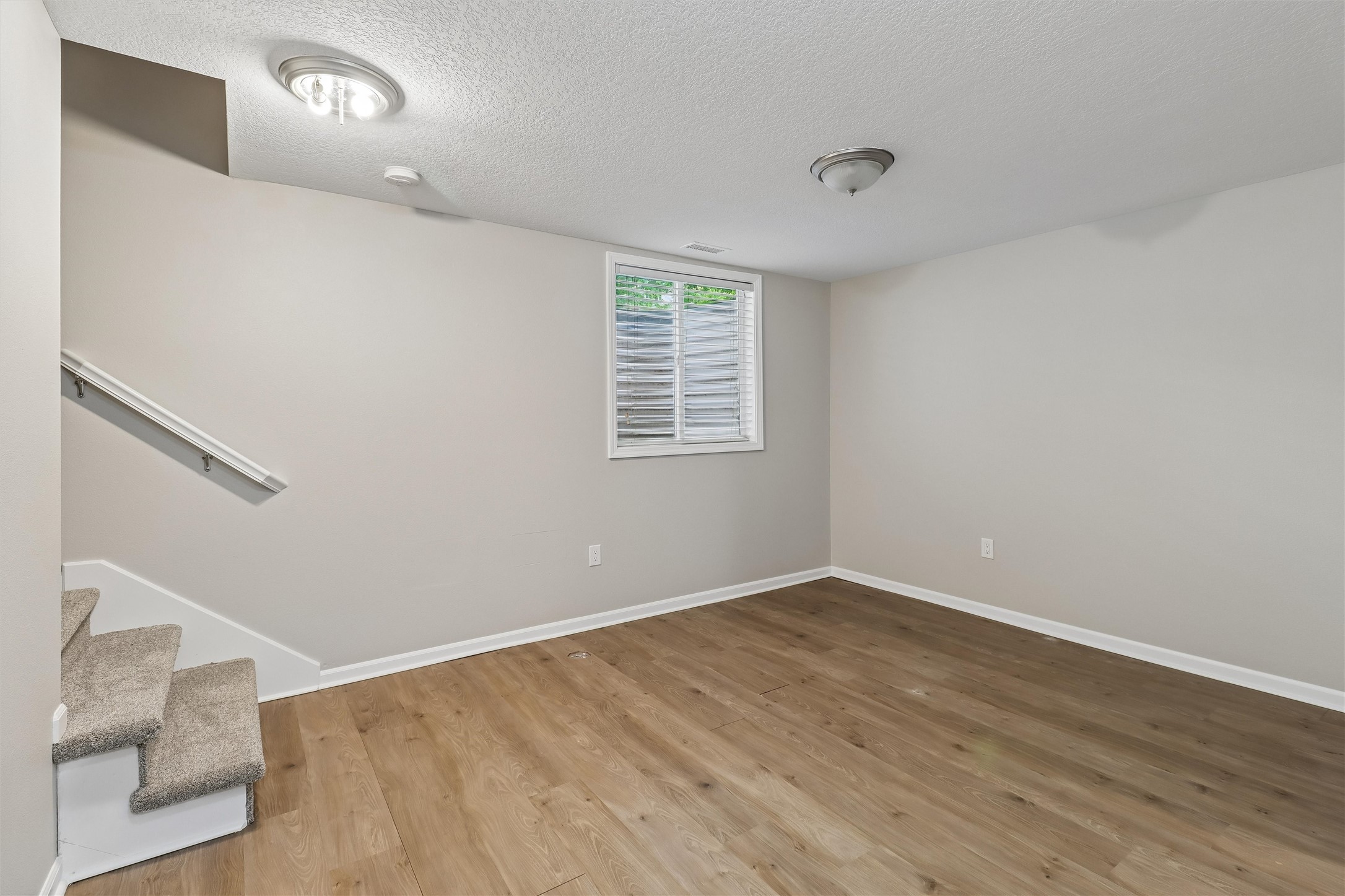 225 Se Booth Avenue Property Photo 18