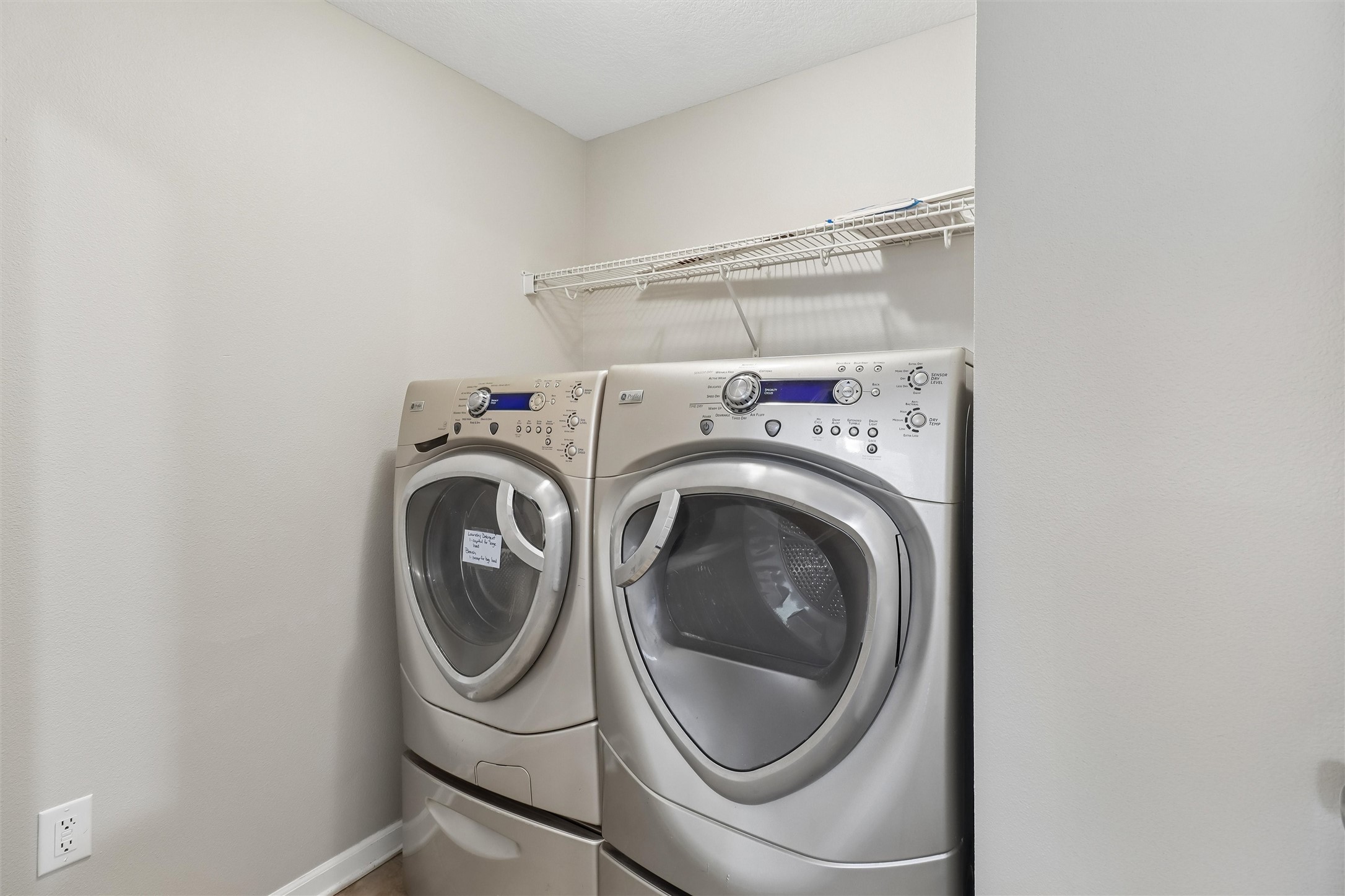 225 Se Booth Avenue Property Photo 19
