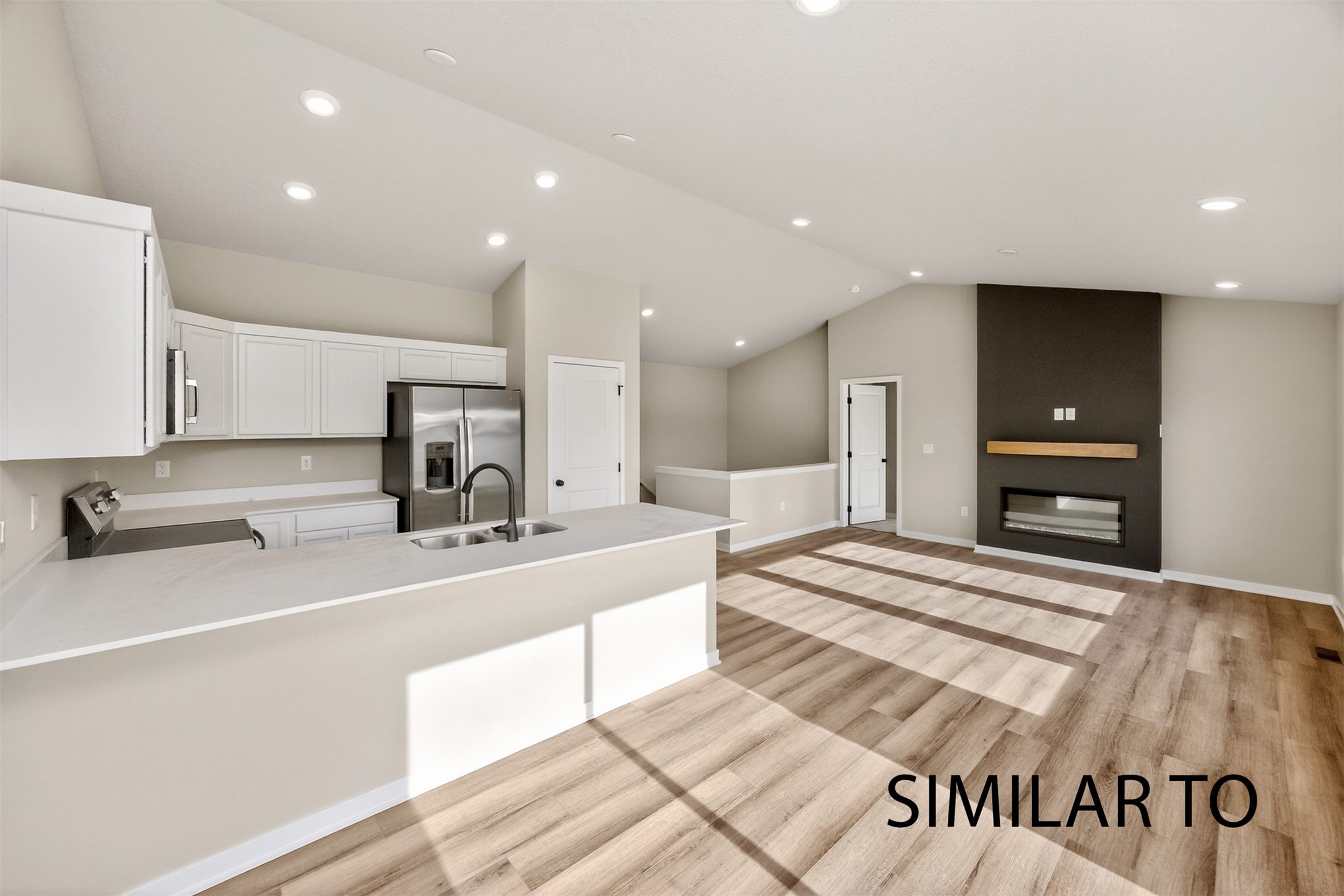 4388 Honey Bee Ridge Property Photo 17