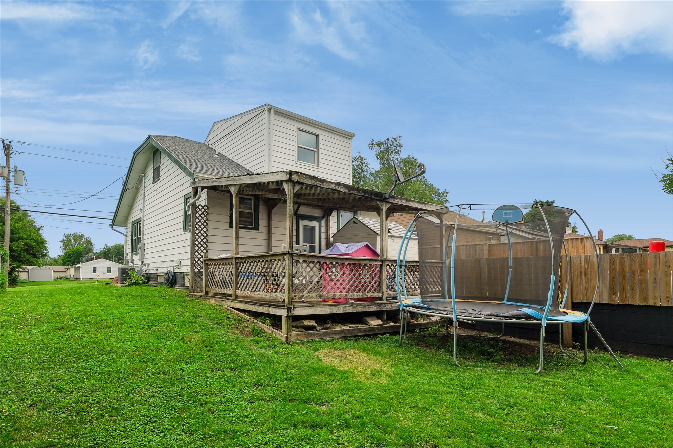 1325 N 4th Avenue E Property Photo 19