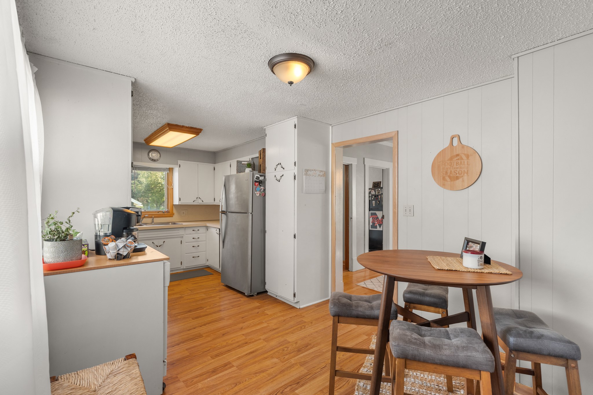 611 E 1st Street Property Photo 12