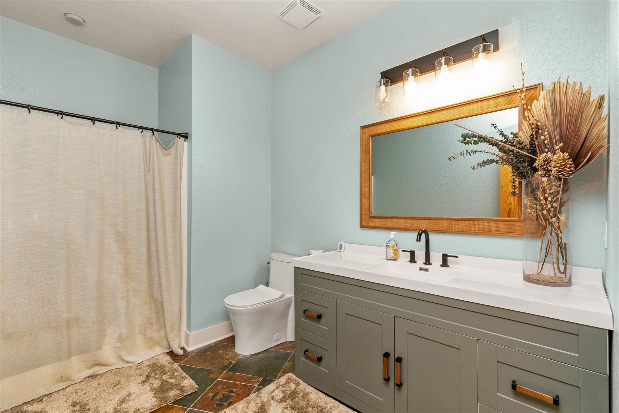 851 S 95th Street Property Photo 25