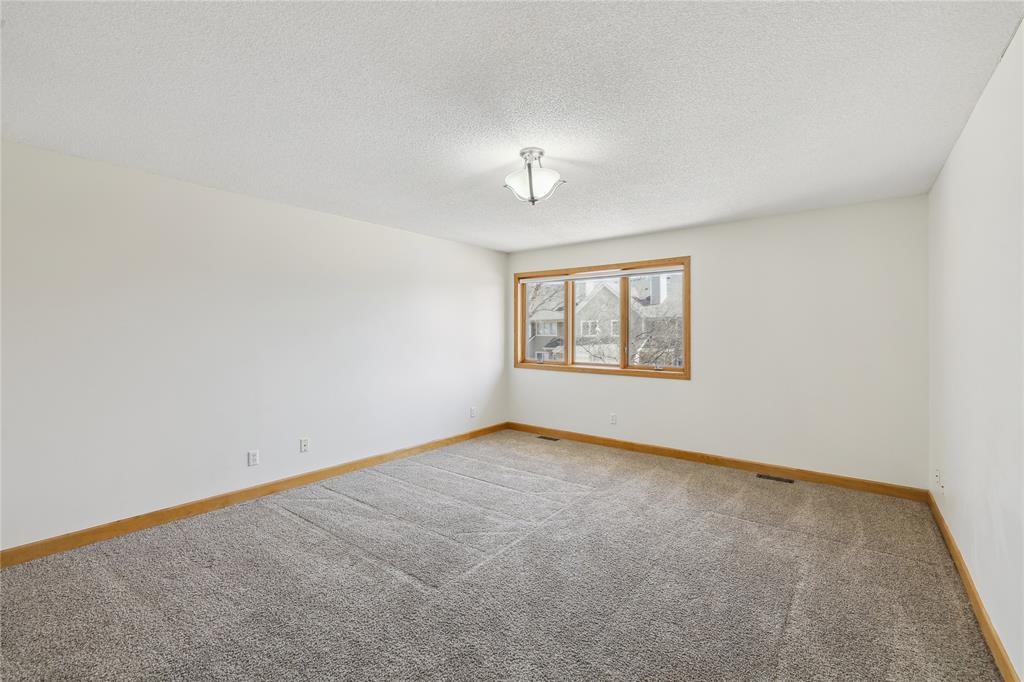 811 Burr Oaks Drive 1110 Property Photo 12
