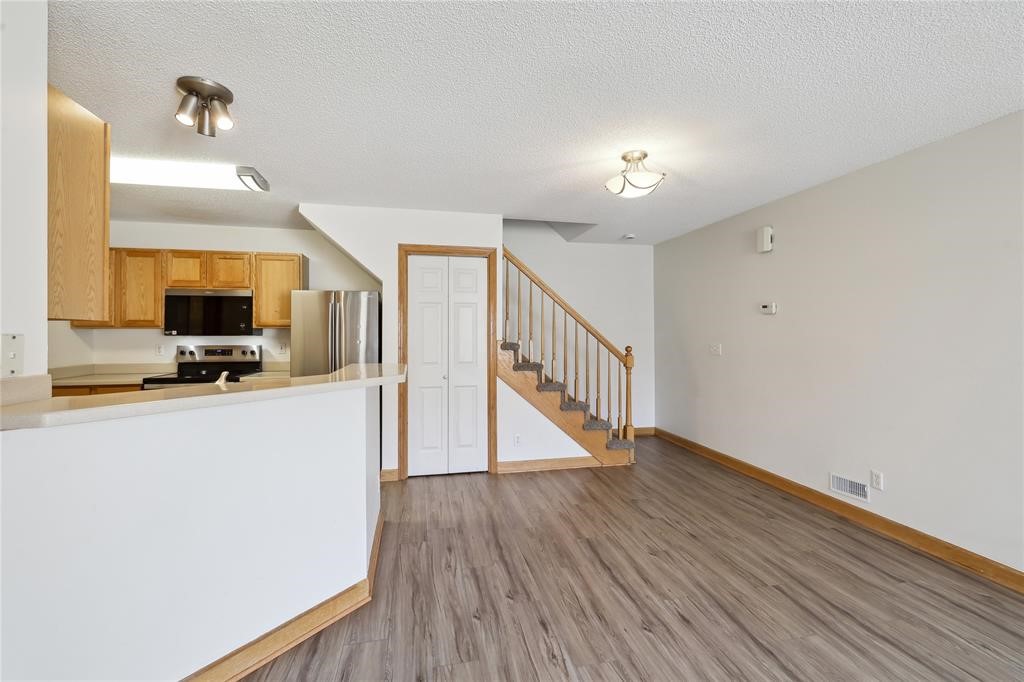 811 Burr Oaks Drive 1110 Property Photo 18