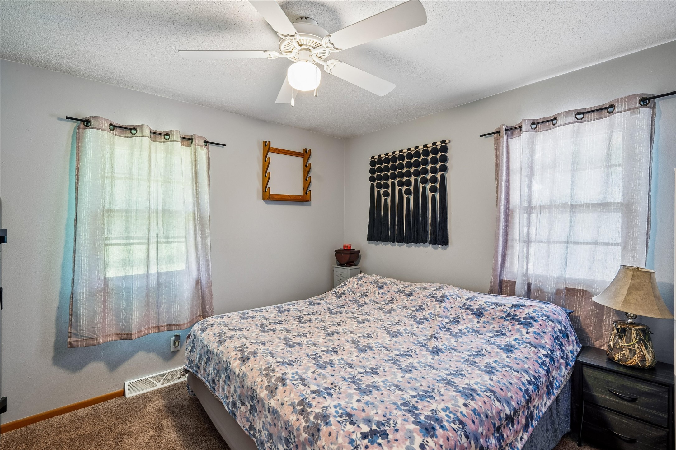 1226 Sw Lynn Drive Property Photo 6