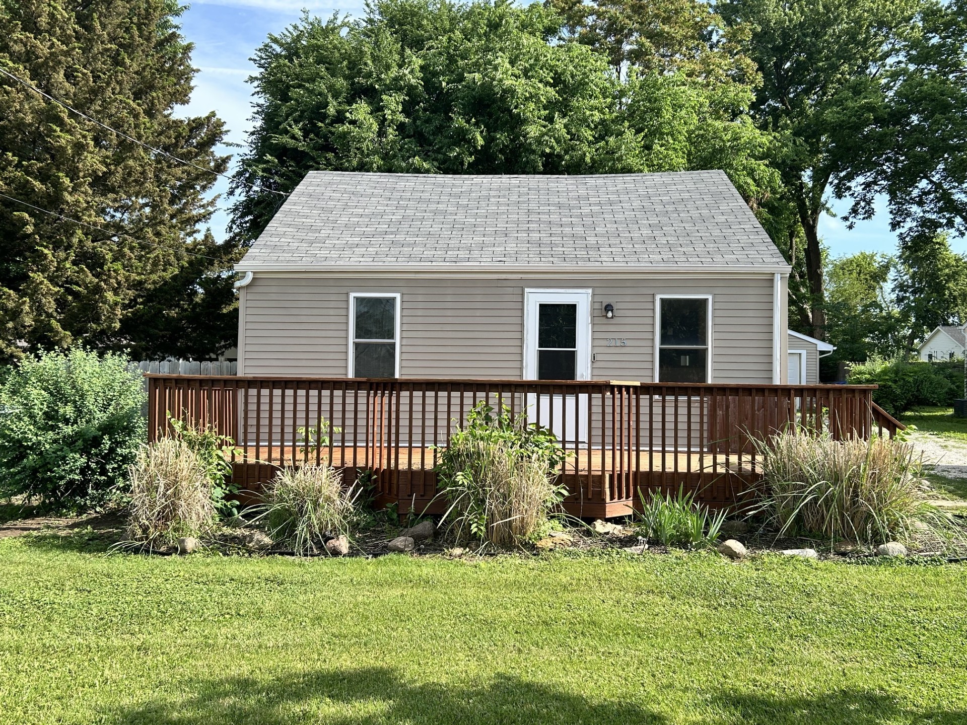 215 Mckinley Avenue Property Photo 1