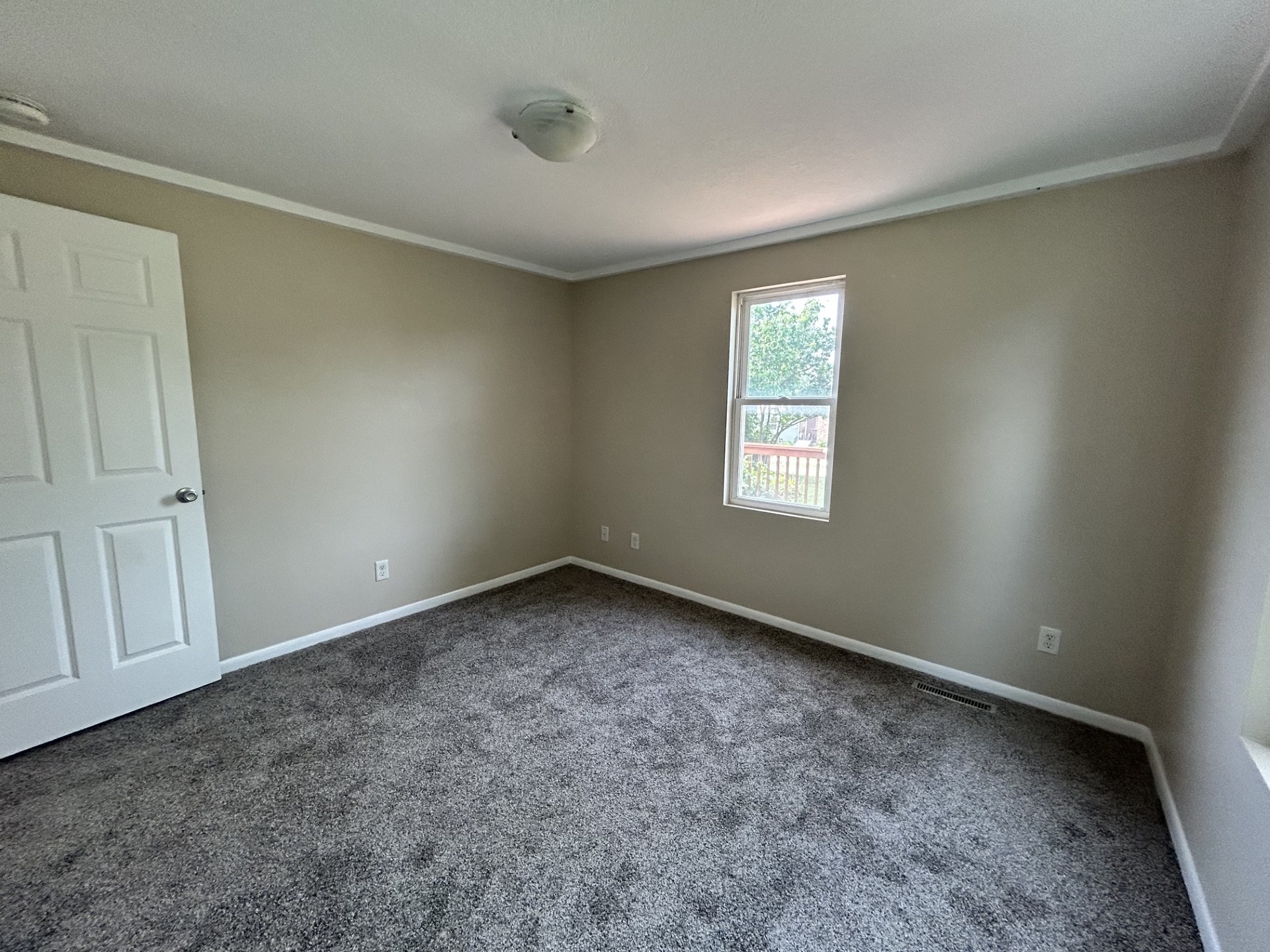 215 Mckinley Avenue Property Photo 17