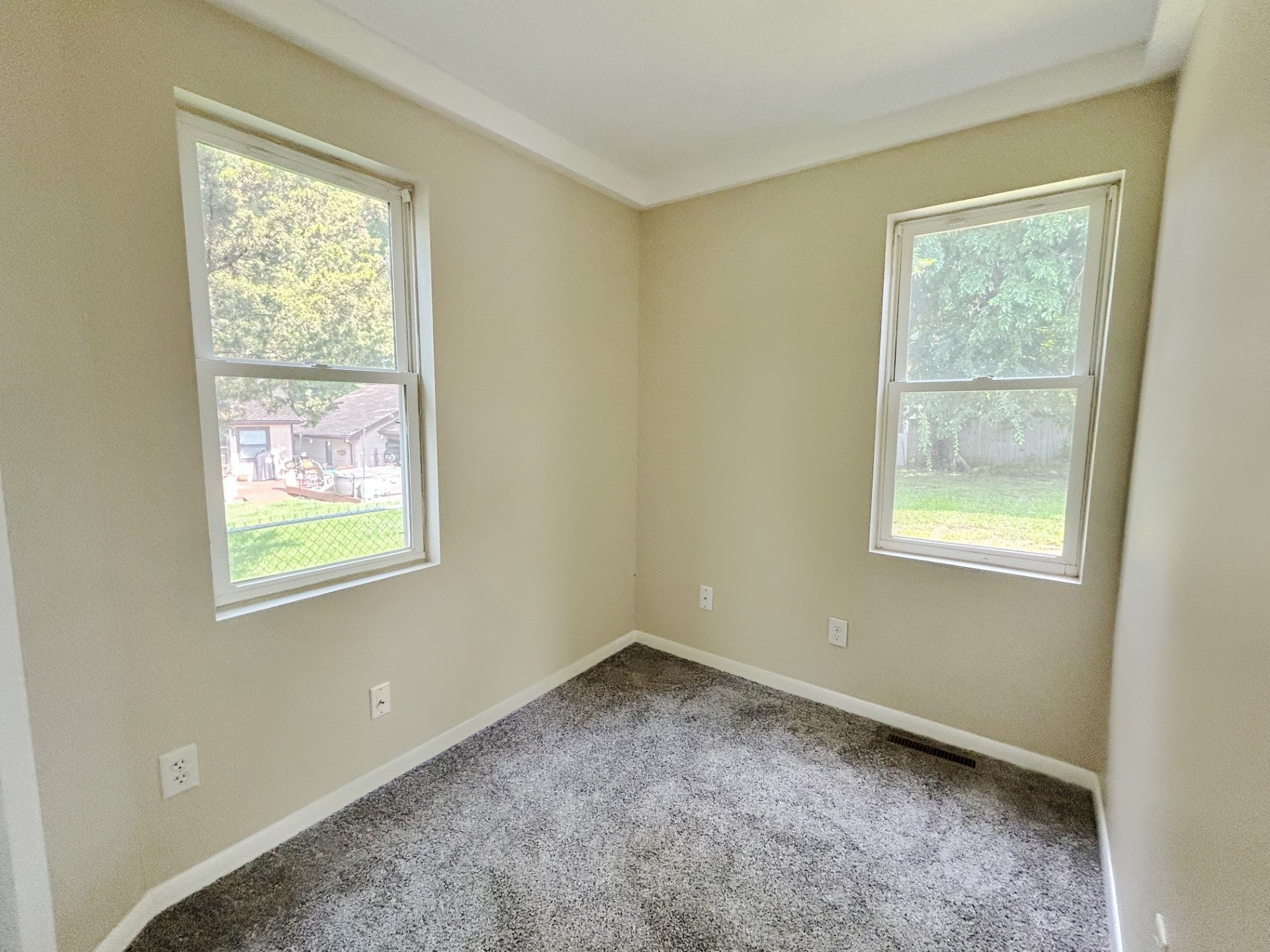215 Mckinley Avenue Property Photo 19