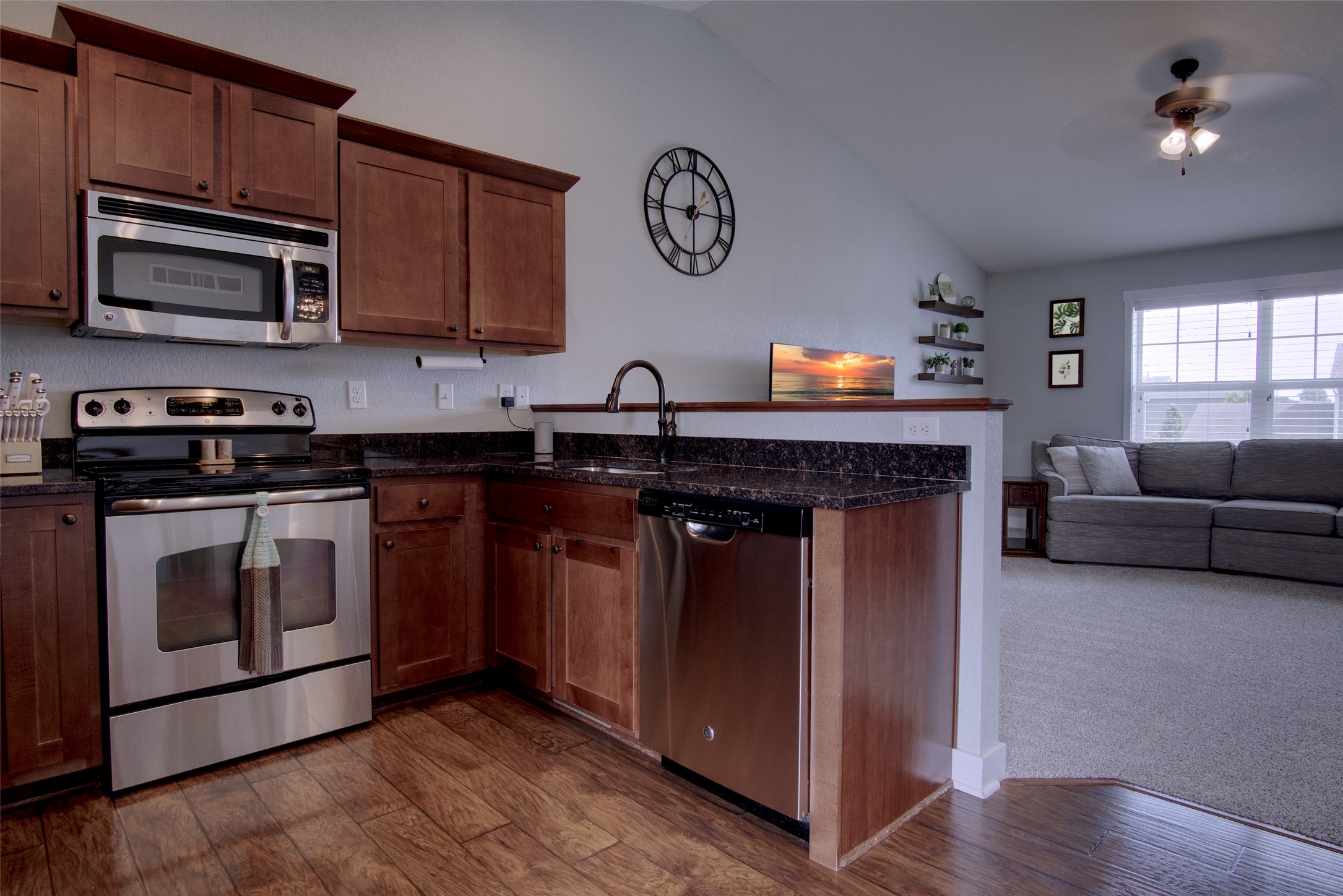 410 3rd Street Se Property Photo 9