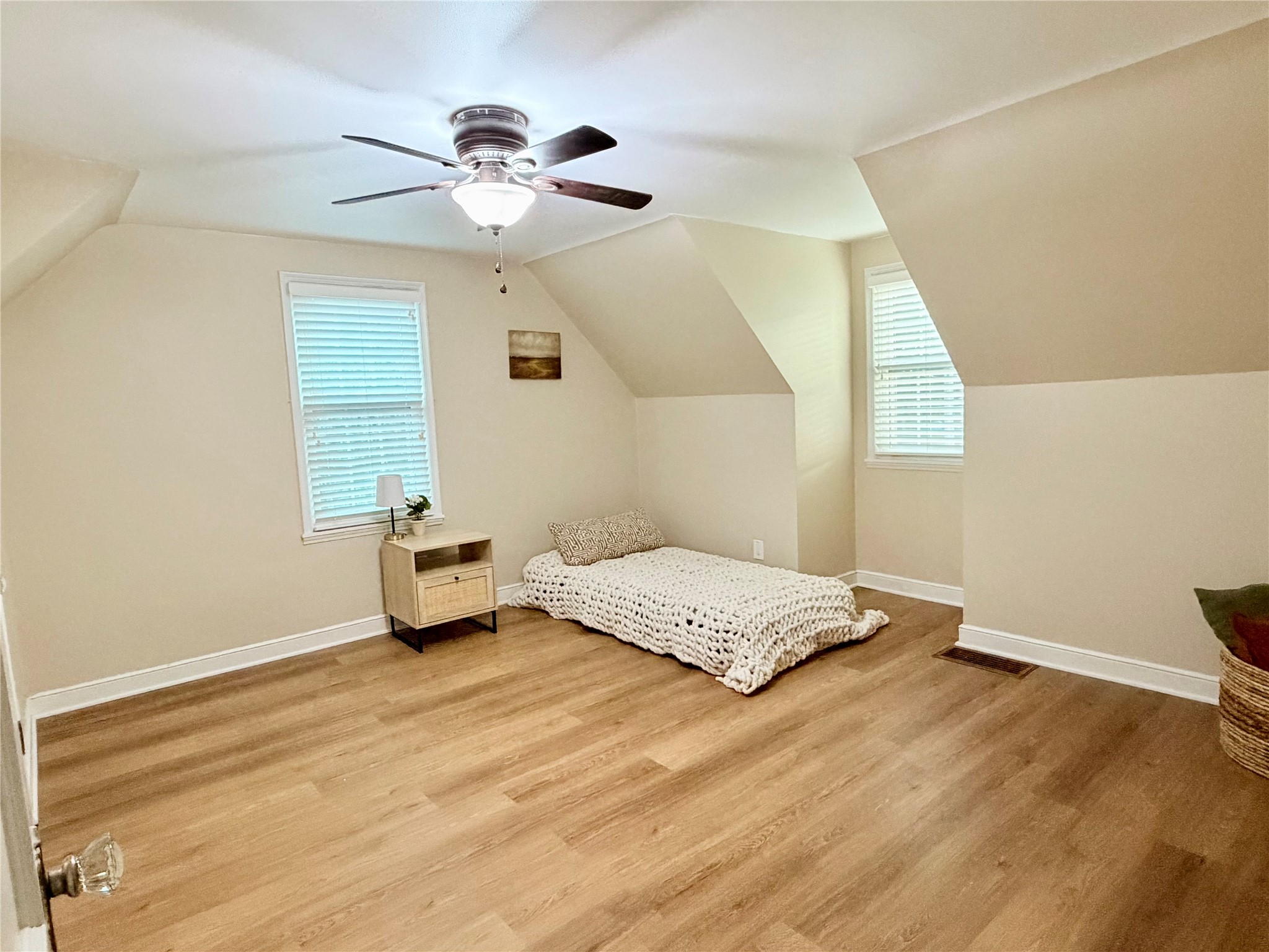 3321 52nd Street Property Photo 11