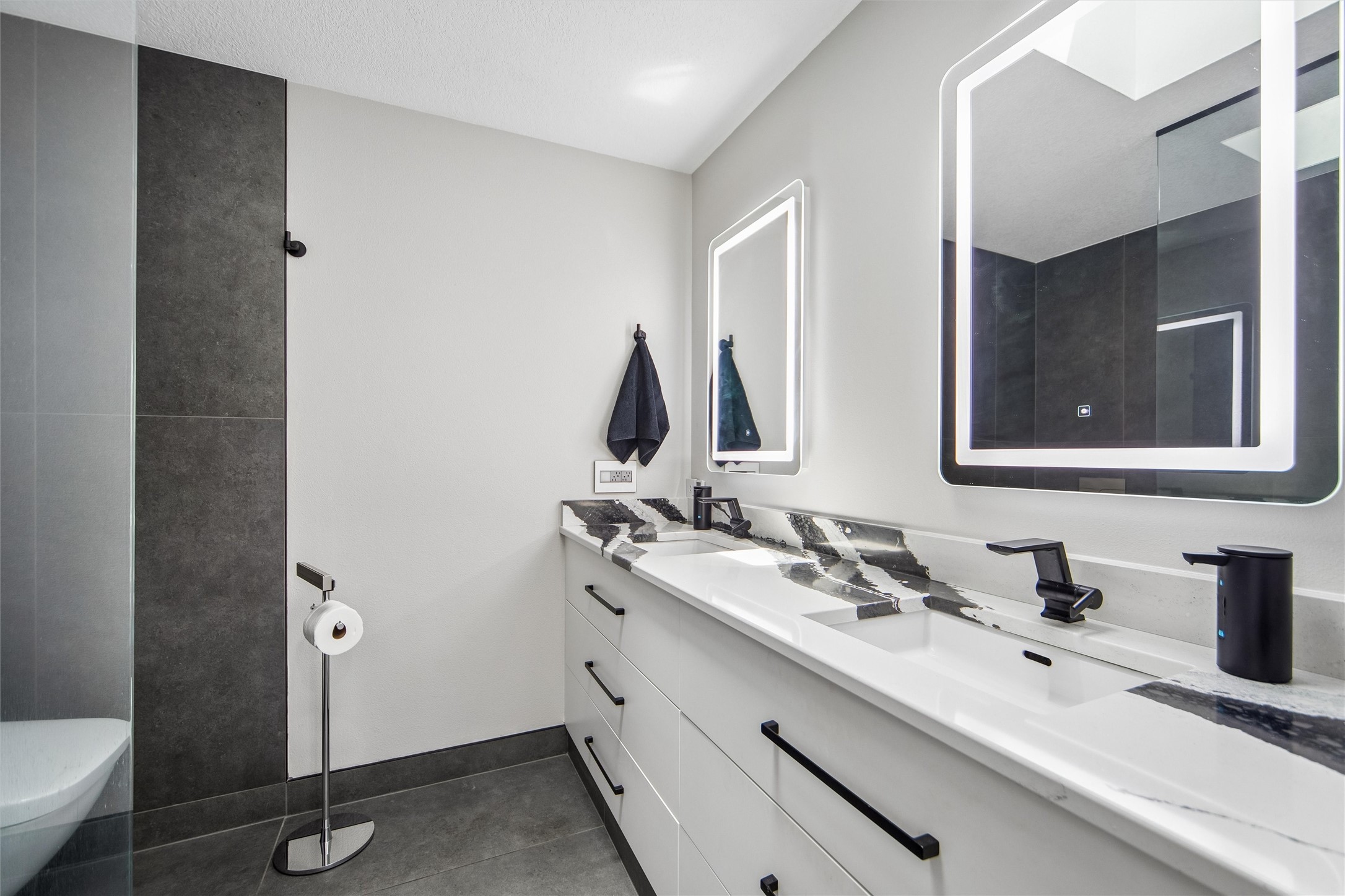 4107 146th Street Property Photo 9