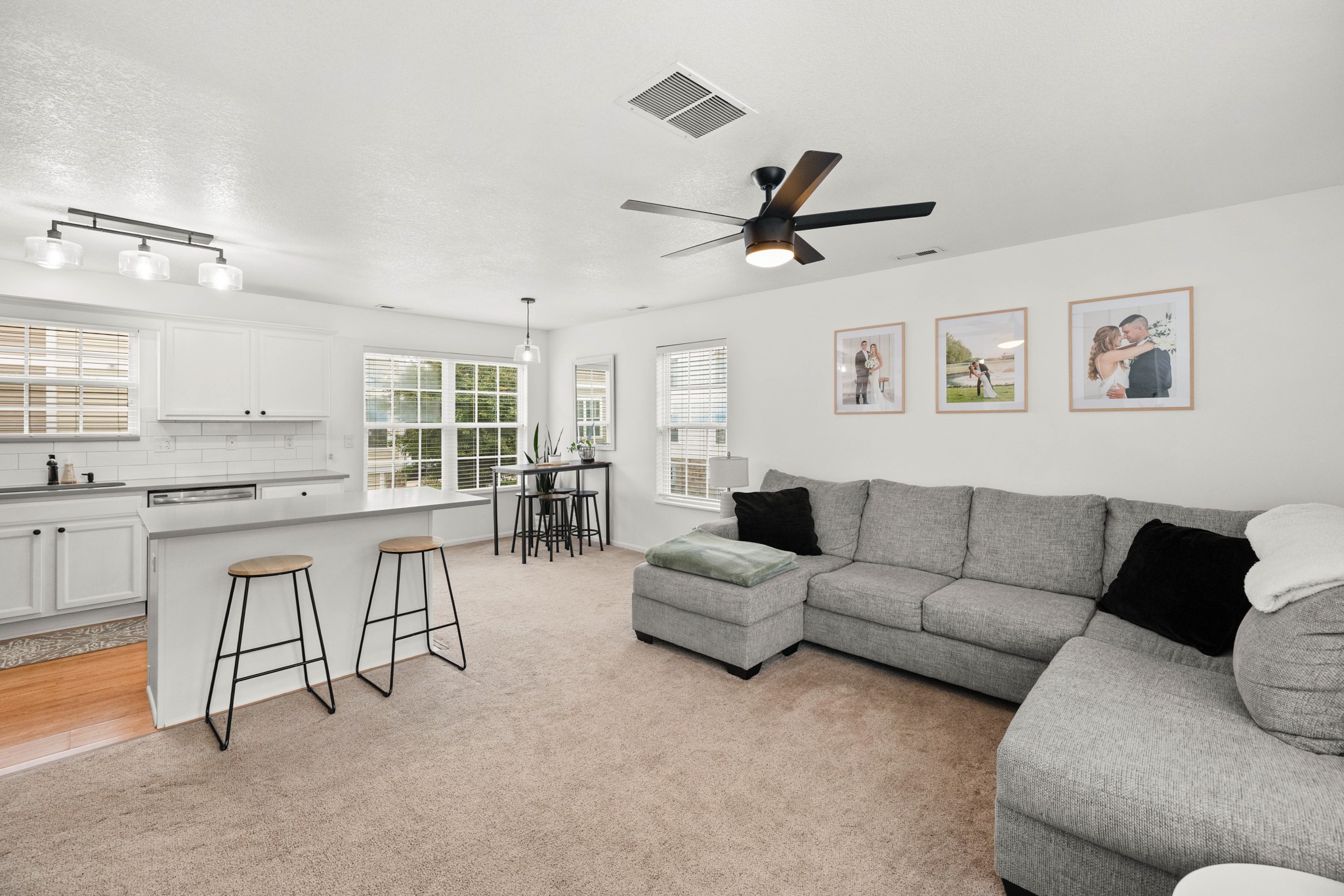 15226 Greenbelt Drive Property Photo 6