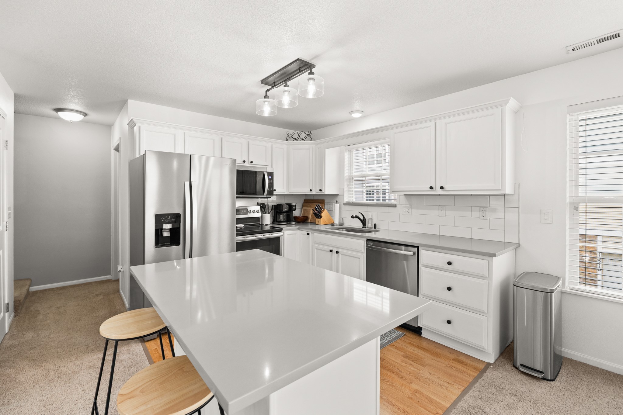15226 Greenbelt Drive Property Photo 8